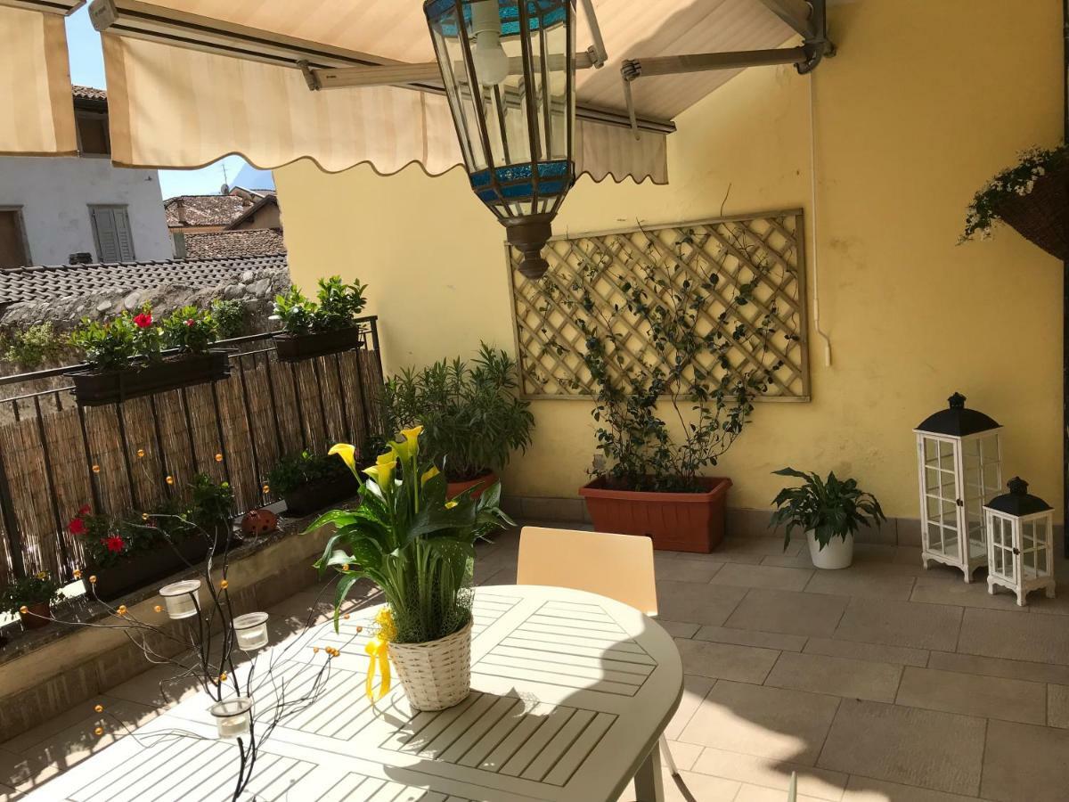 Appartamento Flowers House Arco Esterno foto